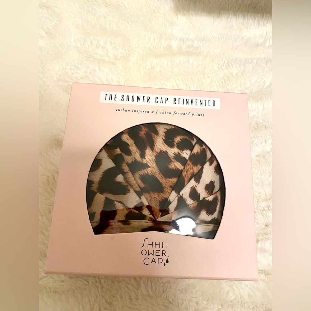 Shhhower Cap: Leopard Print, Brand New, never opened